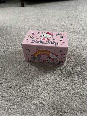 NWT Hello Kitty Pink Rainbow Keepsake Box with Bow Accents